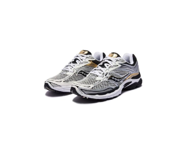 Saucony running shoes